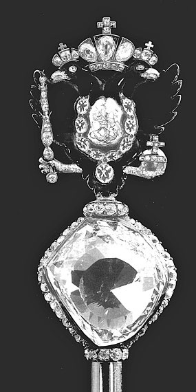 Иллюстрация к книге — 100 великих сокровищ России [i_080.jpg]