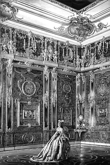 Иллюстрация к книге — 100 великих сокровищ России [i_092.jpg]