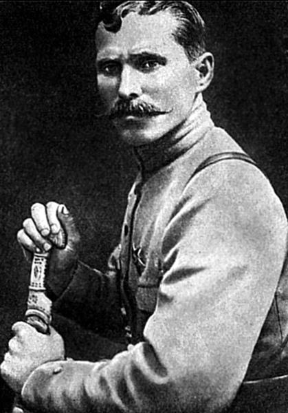 Иллюстрация к книге — 100 великих тайн советской эпохи [i_002.jpg]