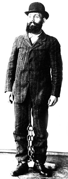 Иллюстрация к книге — 100 великих тайн советской эпохи [i_004.jpg]