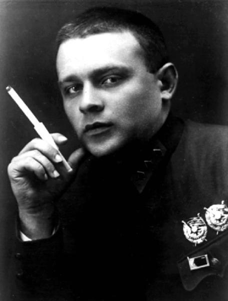 Иллюстрация к книге — 100 великих тайн советской эпохи [i_029.jpg]