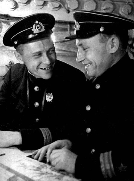 Иллюстрация к книге — 100 великих тайн советской эпохи [i_061.jpg]