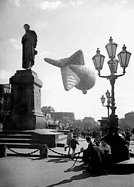 Иллюстрация к книге — 100 великих тайн советской эпохи [i_064.jpg]