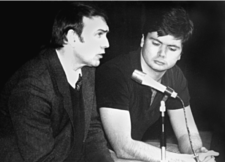 Иллюстрация к книге — Феликс Медведев. Козырная судьба легендарного интервьюера, библиофила, игрока [i_003.jpg]