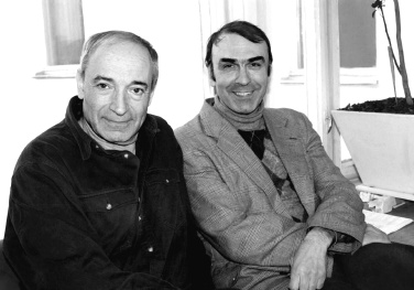 Иллюстрация к книге — Феликс Медведев. Козырная судьба легендарного интервьюера, библиофила, игрока [i_084.jpg]