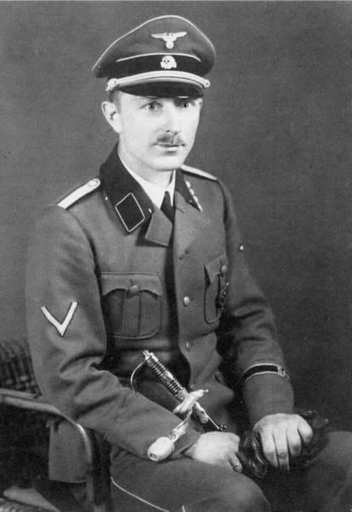 Иллюстрация к книге — Тайны черных замков СС [i_087.jpg]