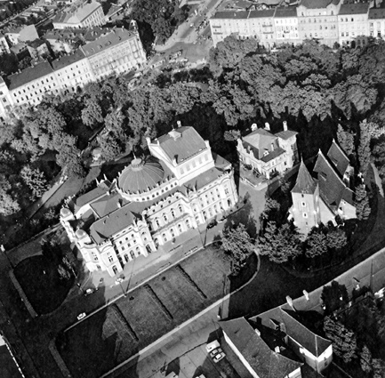 Иллюстрация к книге — Старый Краков [pic_107.jpg]