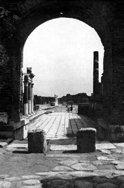 Иллюстрация к книге — Помпеи и Геркуланум [_045.jpg]