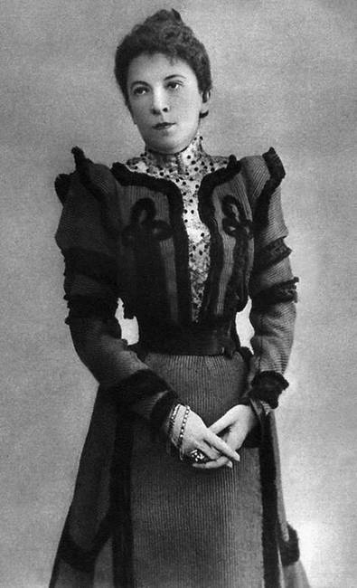 Иллюстрация к книге — 100 великих российских актеров [i_026.jpg]