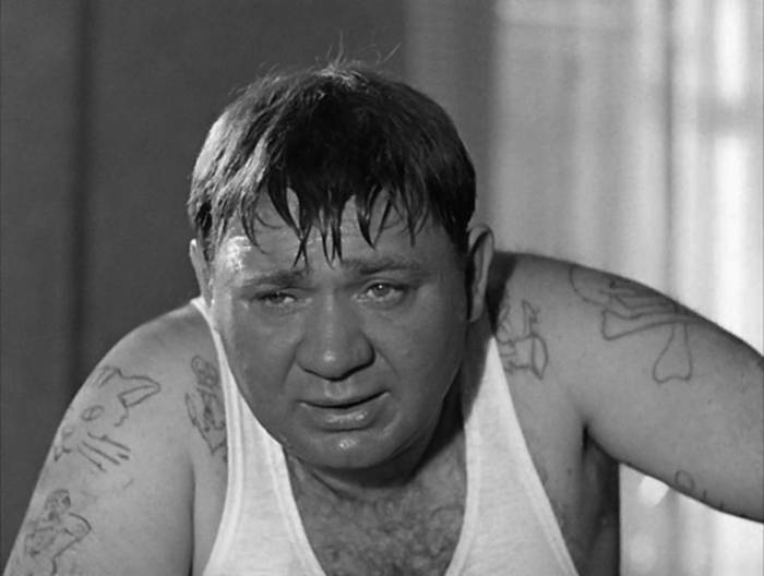 Иллюстрация к книге — 100 великих российских актеров [i_081.jpg]