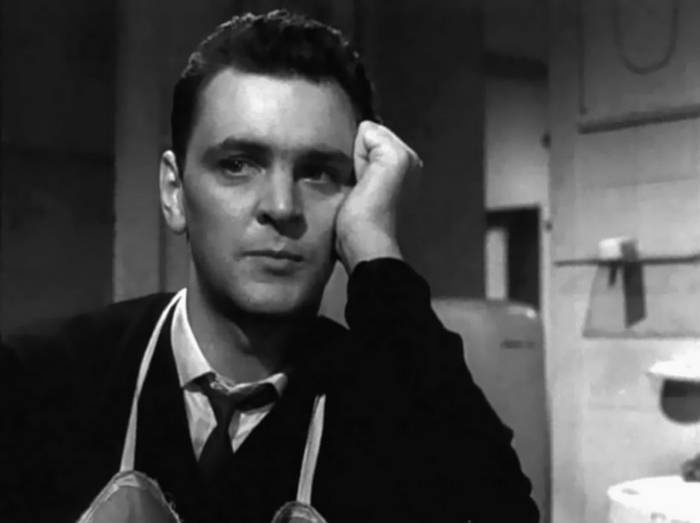 Иллюстрация к книге — 100 великих российских актеров [i_085.jpg]