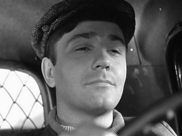 Иллюстрация к книге — 100 великих российских актеров [i_095.jpg]