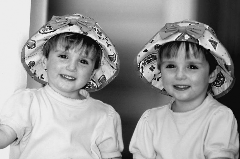 Иллюстрация к книге — 100 великих тайн человека [i_085.jpg]