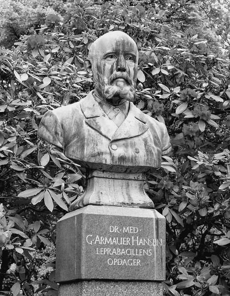 Иллюстрация к книге — 100 великих тайн человека [i_090.jpg]