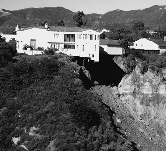 Иллюстрация к книге — 500 великих катастроф [i_079.jpg]