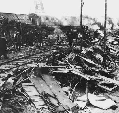 Иллюстрация к книге — 500 великих катастроф [i_180.jpg]