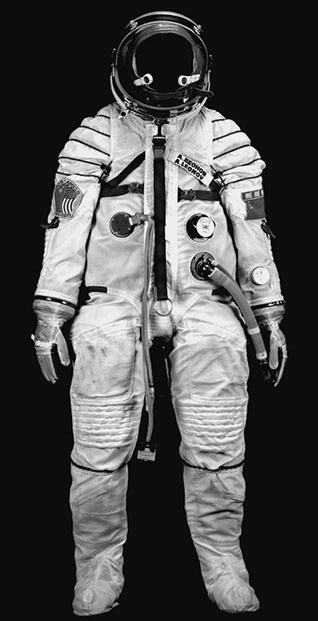 Иллюстрация к книге — 500 великих катастроф [i_329.jpg]