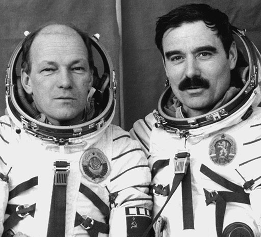 Иллюстрация к книге — 500 великих катастроф [i_344.jpg]