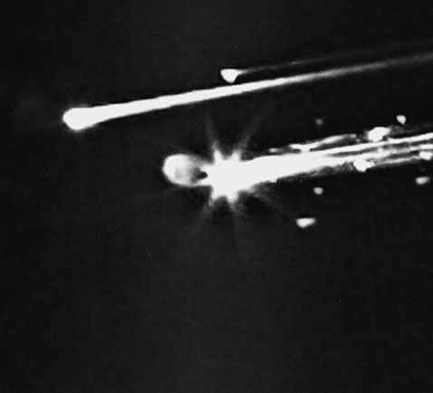 Иллюстрация к книге — 500 великих катастроф [i_350.jpg]