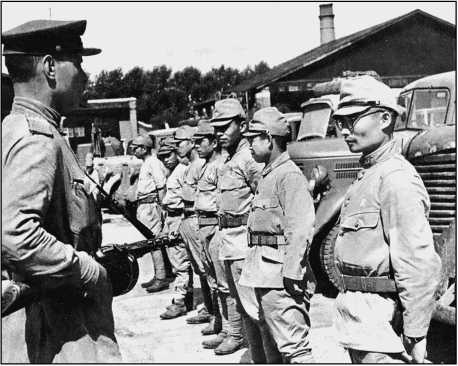 Иллюстрация к книге — 500 великих загадок истории [i_325.jpg]