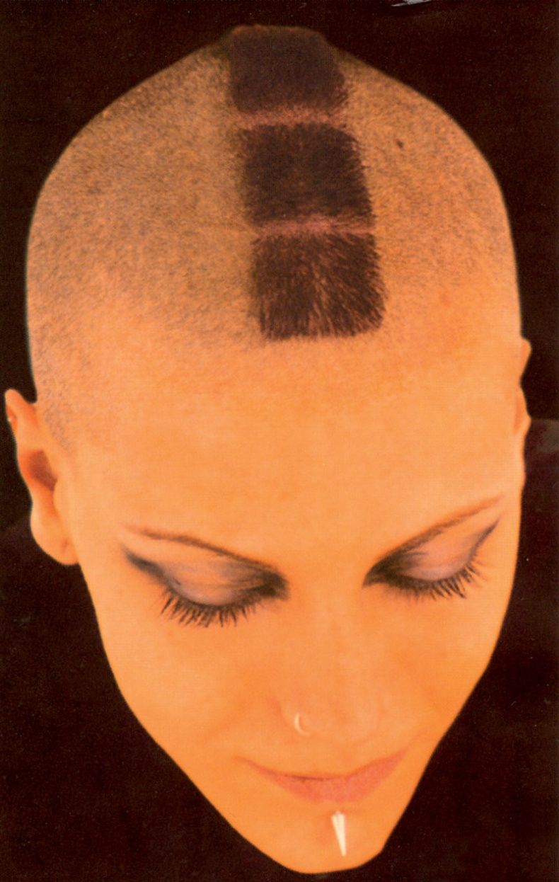 Иллюстрация к книге — Голый человек [i_003.jpg]