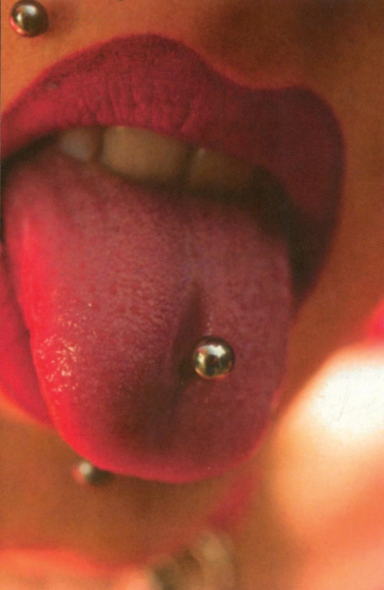 Иллюстрация к книге — Голый человек [i_035.jpg]