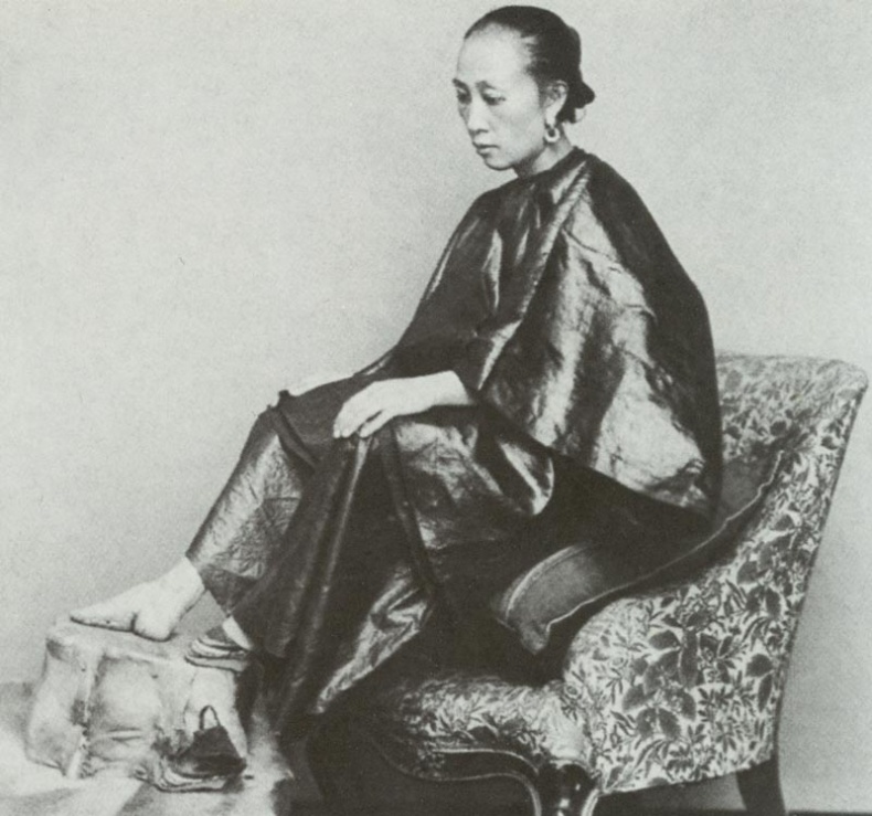 Иллюстрация к книге — Голый человек [i_073.jpg]