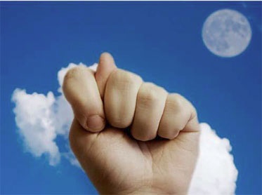 Иллюстрация к книге — Выход из треугольника Жертва-Агрессор-Спасатель. Как за 7 дней научиться пресекать манипуляции и больше никогда не плясать под чужую дудку. Книга-тренинг [i_025.jpg]