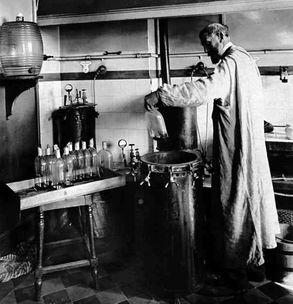 Иллюстрация к книге — История пива. От монастырей до спортбаров [i_026.jpg]