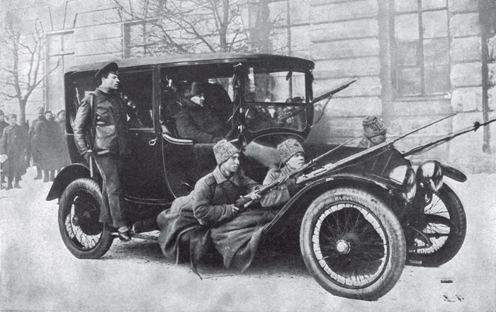 Иллюстрация к книге — 1917. Гибель великой империи. Трагедия страны и народа [i_107.jpg]