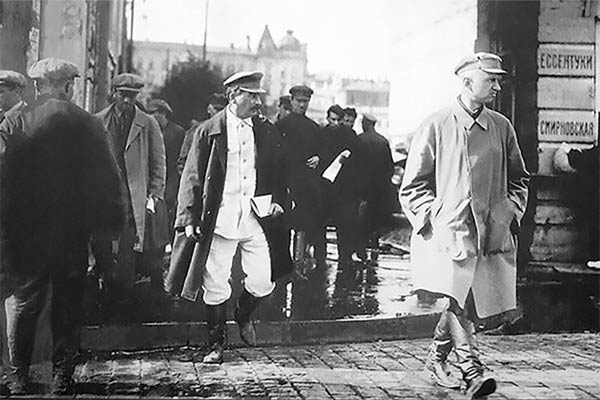 Иллюстрация к книге — Госдачи Кавказских Минеральных Вод. Тайны создания и пребывания в них на отдыхе партийной верхушки и исполкома Коминтерна от Ленина до Хрущева [_24.jpg]