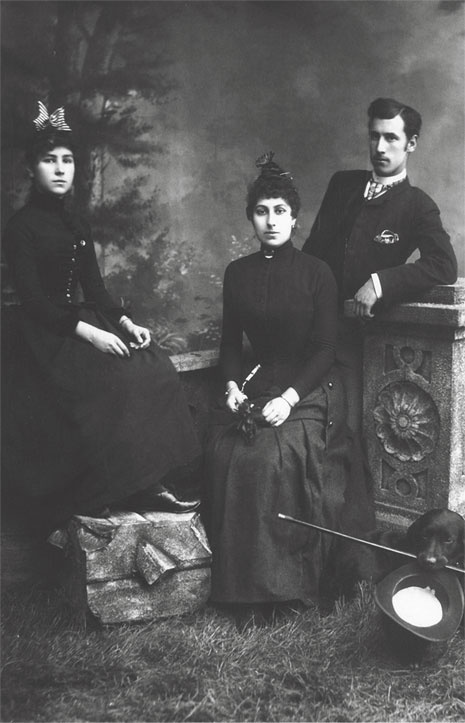 Иллюстрация к книге — Матильда Кшесинская. Муза последних Романовых [i_005.jpg]