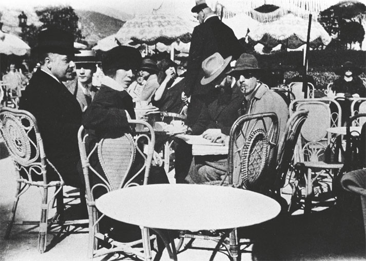 Иллюстрация к книге — Матильда Кшесинская. Муза последних Романовых [i_024.jpg]