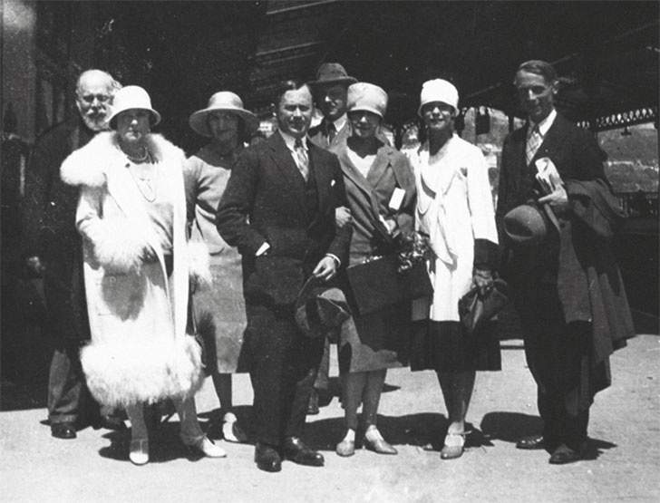 Иллюстрация к книге — Матильда Кшесинская. Муза последних Романовых [i_035.jpg]