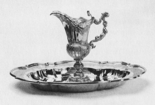 Иллюстрация к книге — Петербургские ювелиры XIX – начала XX в. Династии знаменитых мастеров императорской России [i_038.jpg]