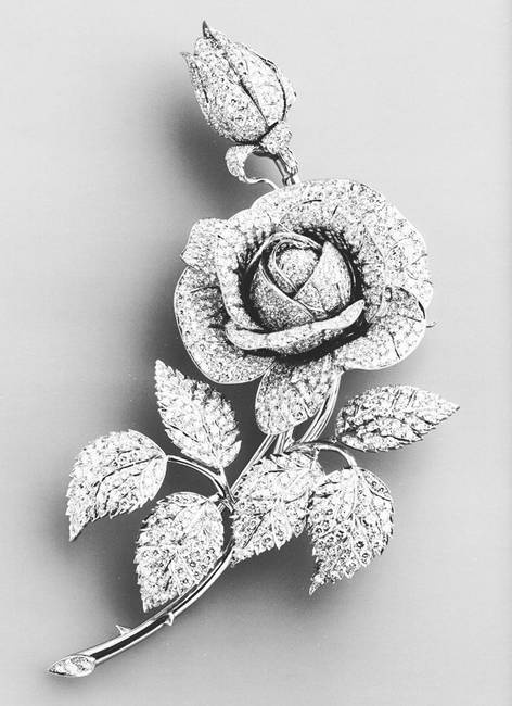 Иллюстрация к книге — Петербургские ювелиры XIX – начала XX в. Династии знаменитых мастеров императорской России [i_049.jpg]