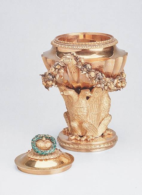 Иллюстрация к книге — Петербургские ювелиры XIX – начала XX в. Династии знаменитых мастеров императорской России [i_079.jpg]