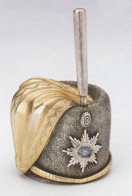 Иллюстрация к книге — Петербургские ювелиры XIX – начала XX в. Династии знаменитых мастеров императорской России [i_122.jpg]