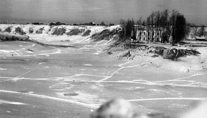 Иллюстрация к книге — Холмский ?котел?. 105 дней в полном окружении [i_006.jpg]