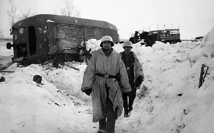 Иллюстрация к книге — Холмский ?котел?. 105 дней в полном окружении [i_042.jpg]