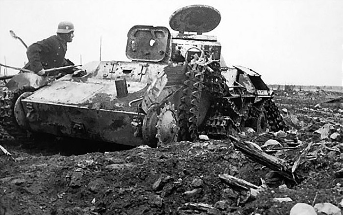 Иллюстрация к книге — Холмский ?котел?. 105 дней в полном окружении [i_044.jpg]