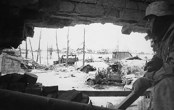 Иллюстрация к книге — Холмский ?котел?. 105 дней в полном окружении [i_054.jpg]