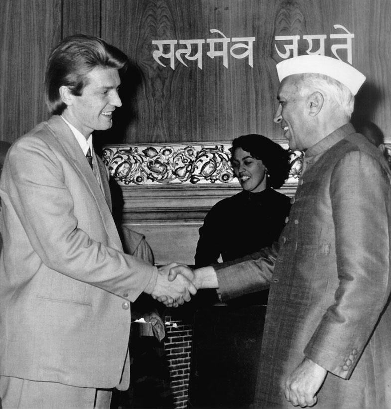 Иллюстрация к книге — Олег Стриженов и Лионелла Пырьева. Исповедь [_16.jpg]