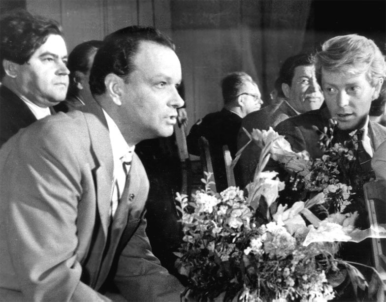 Иллюстрация к книге — Олег Стриженов и Лионелла Пырьева. Исповедь [_31.jpg]