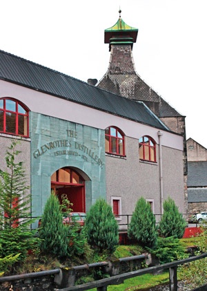 Иллюстрация к книге — Путешествие виски. Легенды Шотландии [i_006.jpg]