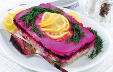 Иллюстрация к книге — Торты-салаты для праздников и на каждый день [_225.jpg]