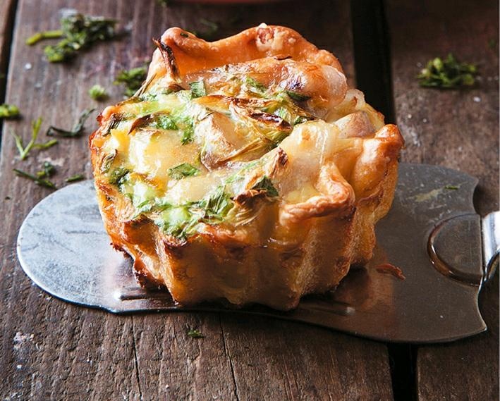 Иллюстрация к книге — Готовим в форме для кексов. Маффины. Булочки. Закуски. Завтраки [_069.jpg]