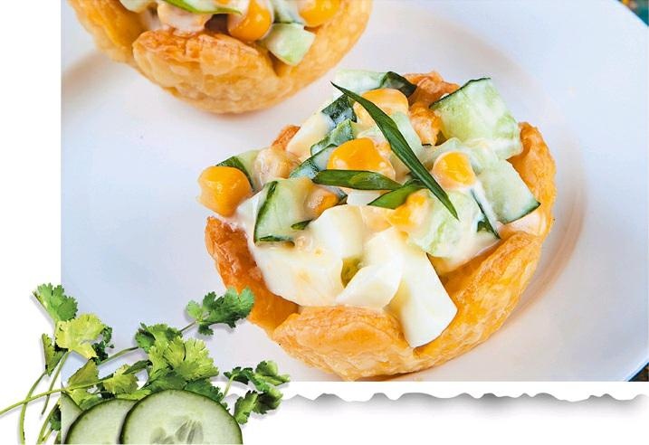 Иллюстрация к книге — Готовим в форме для кексов. Маффины. Булочки. Закуски. Завтраки [_078.jpg]