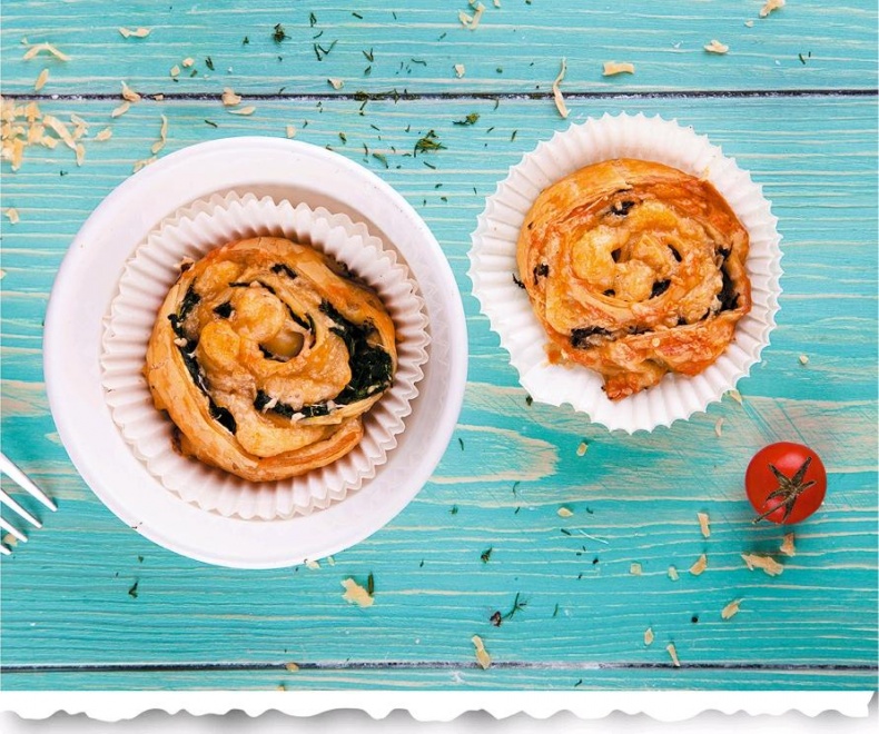 Иллюстрация к книге — Готовим в форме для кексов. Маффины. Булочки. Закуски. Завтраки [_148.jpg]