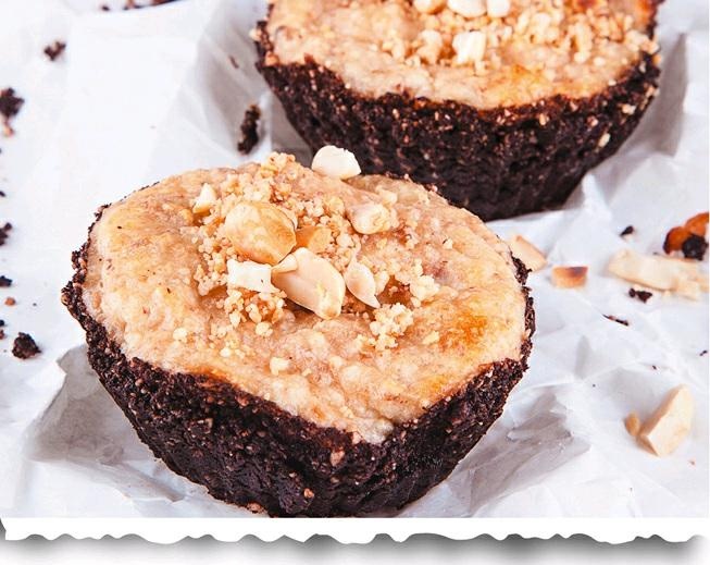 Иллюстрация к книге — Готовим в форме для кексов. Маффины. Булочки. Закуски. Завтраки [_201.jpg]